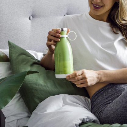 Beckett Blender Bottle with flip cap and mixing ball for smoothies and protein shakes